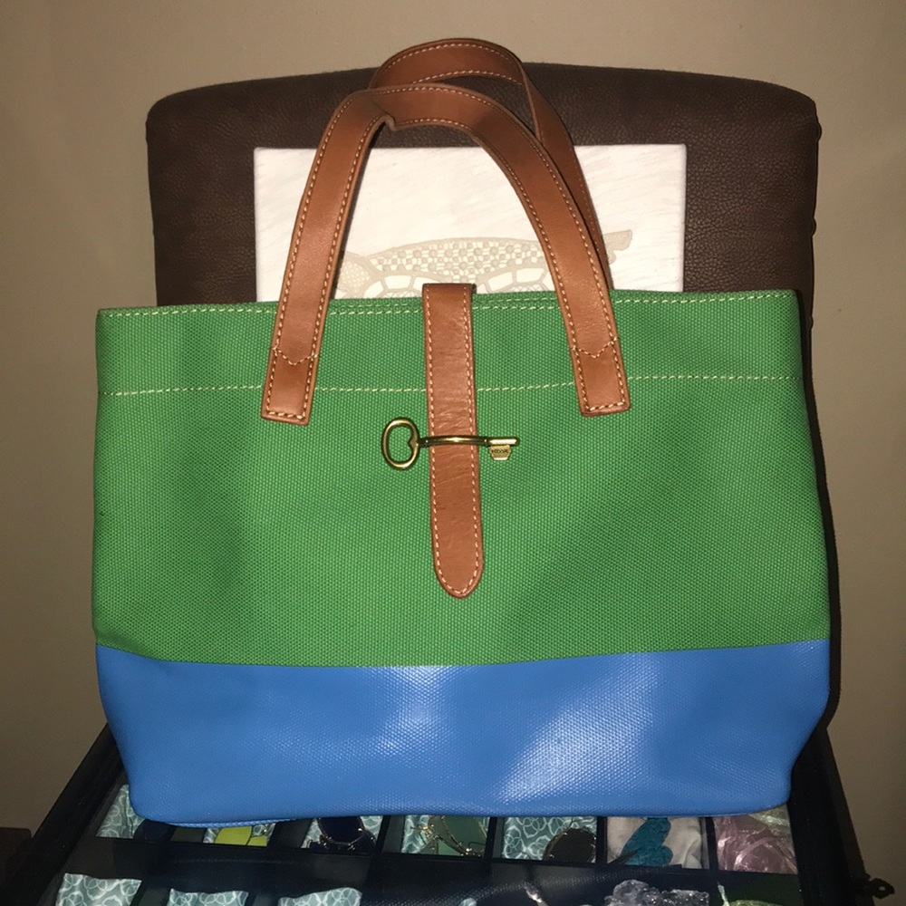 Fossil Tote